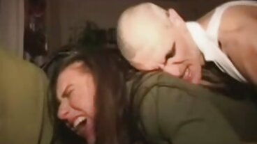 Пръскане безплатни секс филми във Voyeur XXX с висеше Rommate порно от BRAZZERS