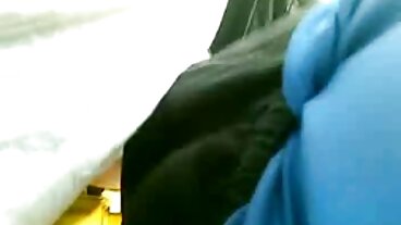 Стройната Стефани е готова за три члена, за да клипове с секс я чука