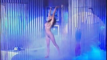 BRAZZERS Slutty Tiffany шприцова гости на Potluck Party безплатни порно клипове